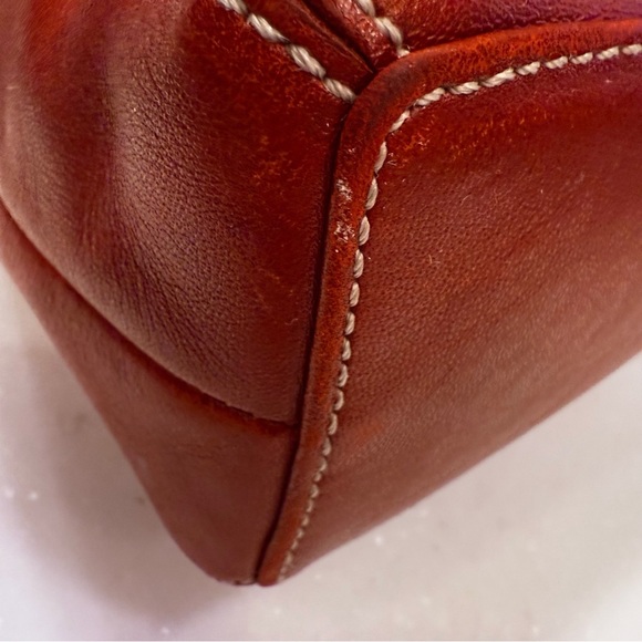 Coach VINTAGE Legacy Red Leather Crossbody Bag 9543 EUC Zip Close Adj Strap - Picture 6 of 16